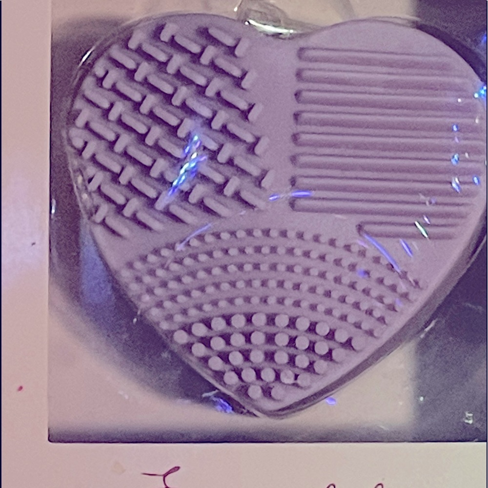 Make up brush cleaner by eternal love